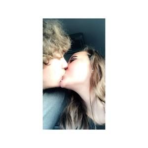 Meet your Posher, Lacey